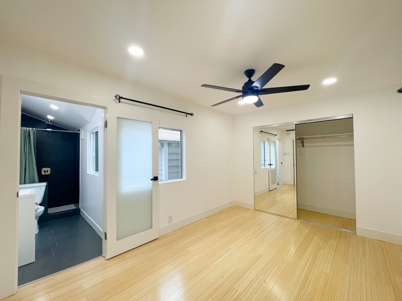 Building Photo - 2414 Effie St