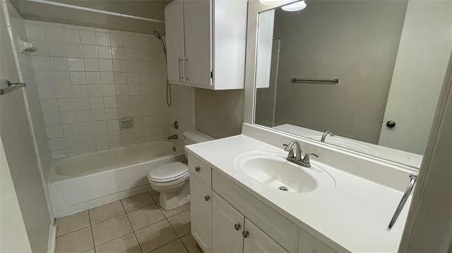 Building Photo - 3201 Willow Bend Ct