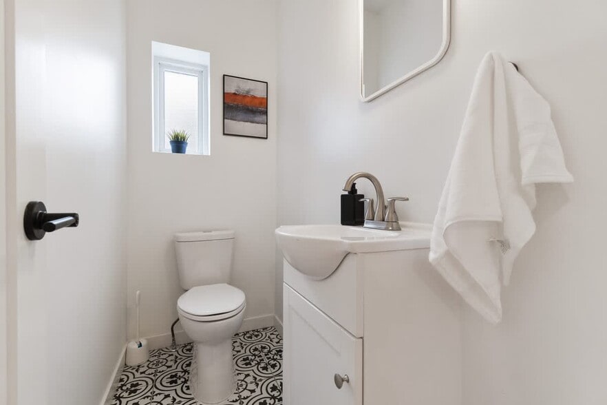 1st FL 1/2 Bath - 1238 Butterfield Way