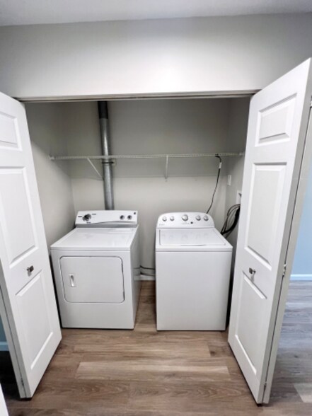 Building Photo - 5111 E Brigantine Ct