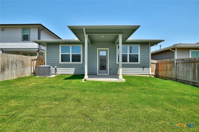 Building Photo - 121 Fairfax Ave