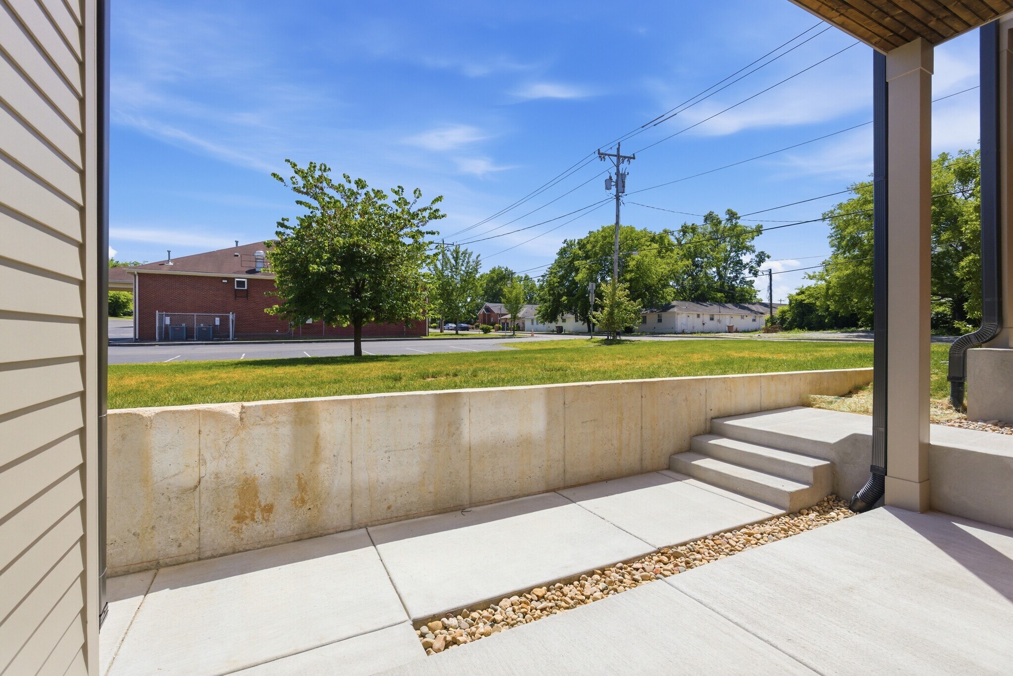 Building Photo - 3967 Clifton Ave