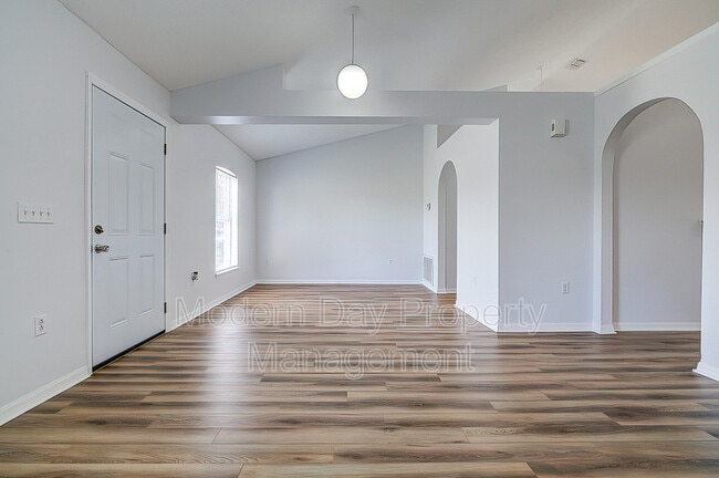 Building Photo - 3059 Magellan Ave