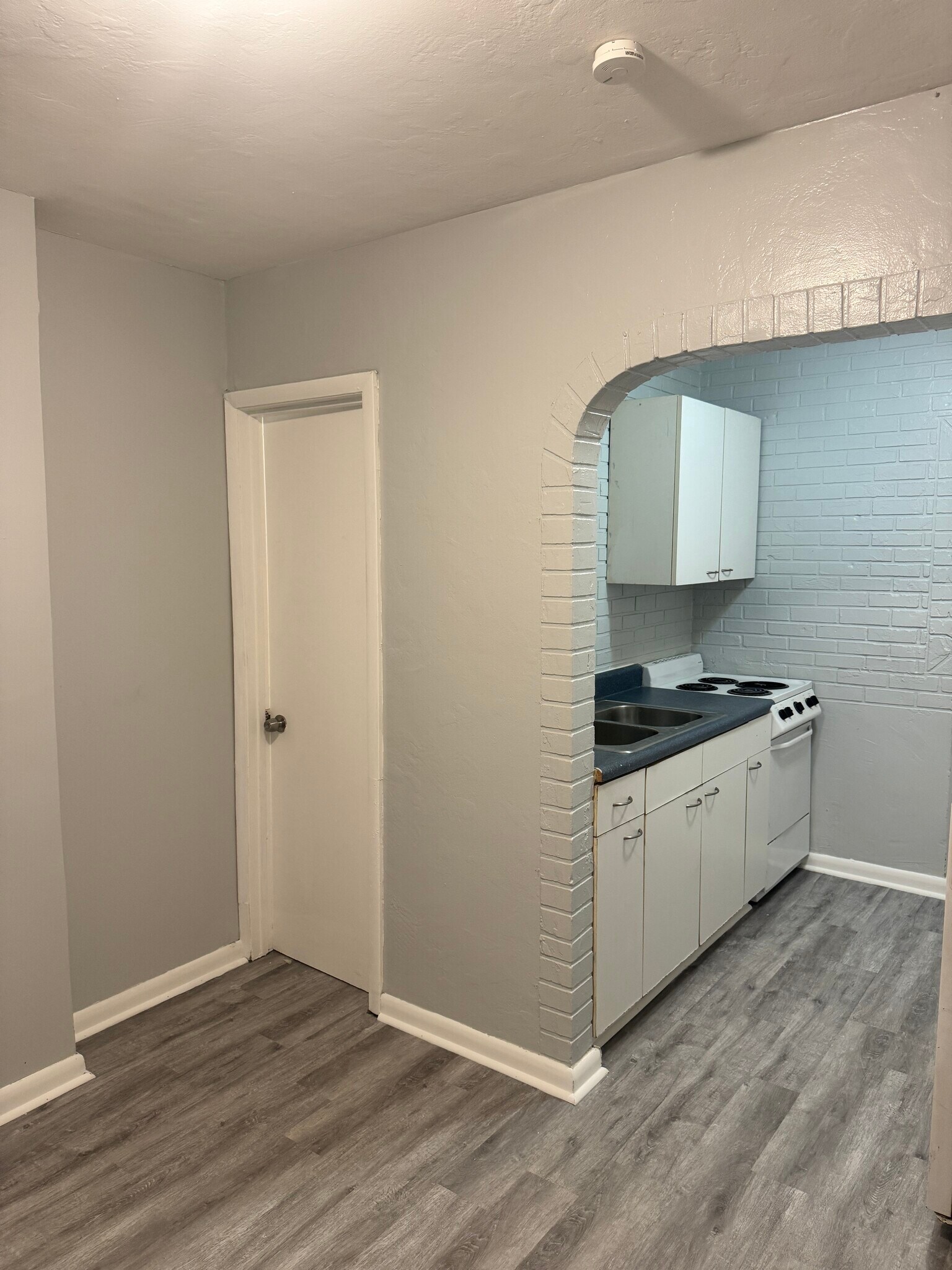 Building Photo - 1100 N Federal Hwy