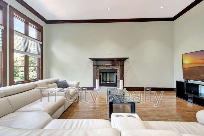 Building Photo - 250 Moss Creek Walk