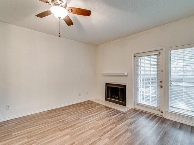 Building Photo - 3607L W Northgate Dr