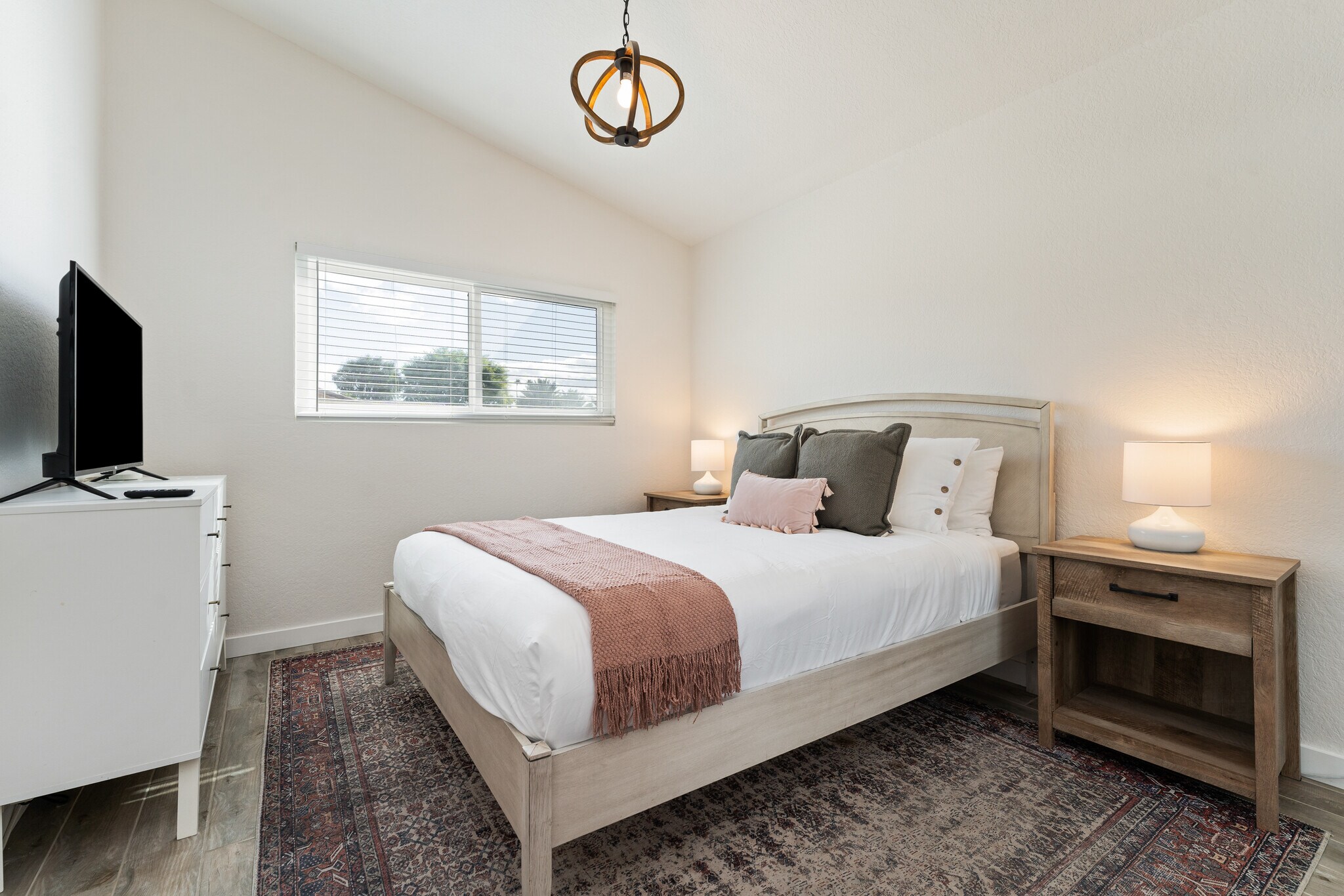 Berdoom 3 - 79590 Port Royal Ave