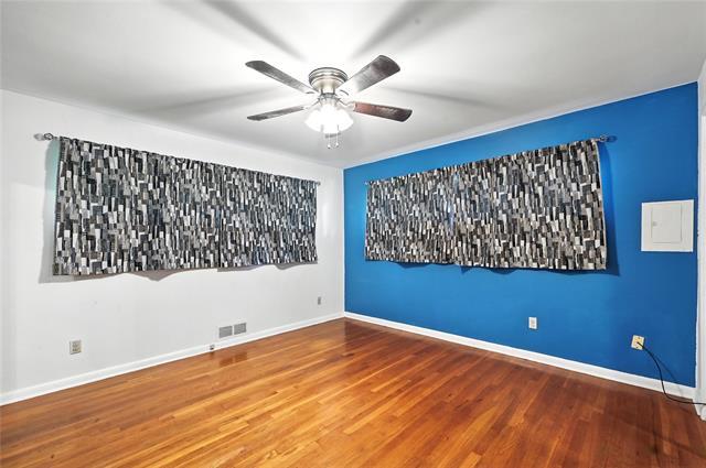 Building Photo - 1502 Westcrest Dr
