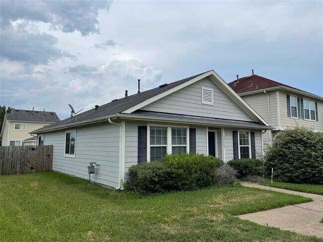 Building Photo - 20642 Patriot Park Ln