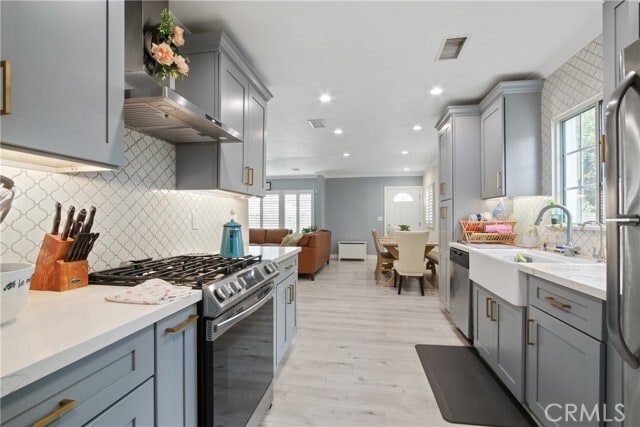 Building Photo - 11612 Virginia Ave