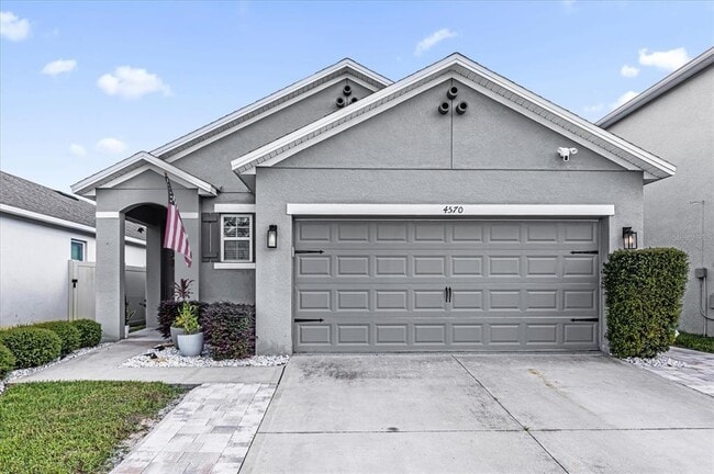 Primary Photo - 4570 Gadwall Dr