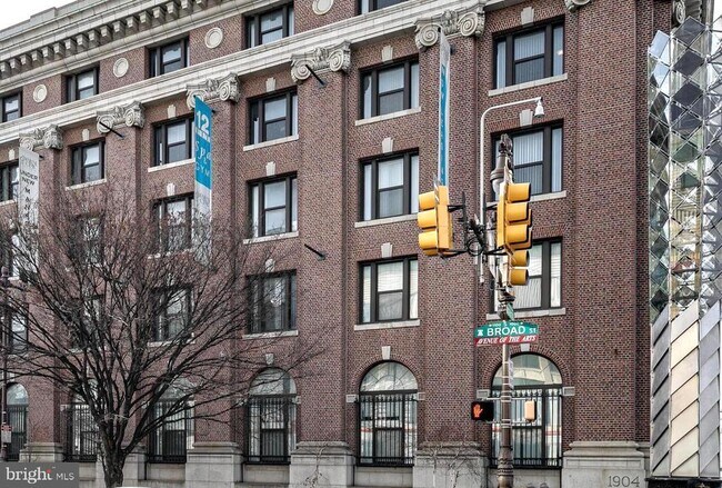 Building Photo - 1100 S Broad St