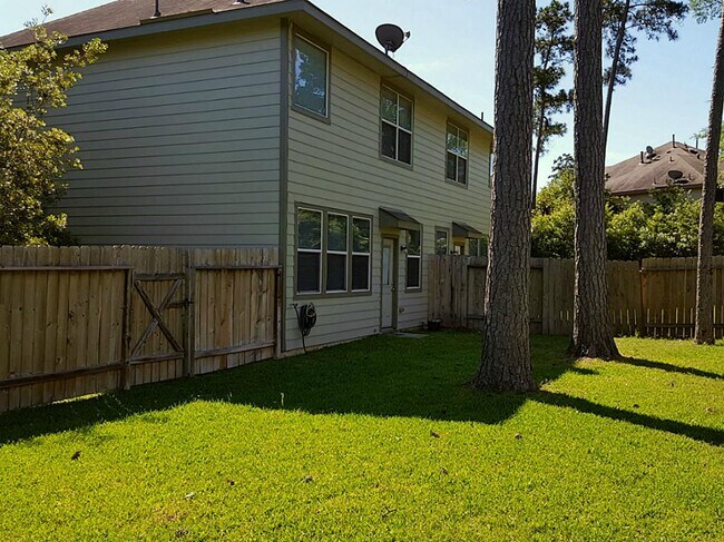Building Photo - 111 Gallery Cove Ct