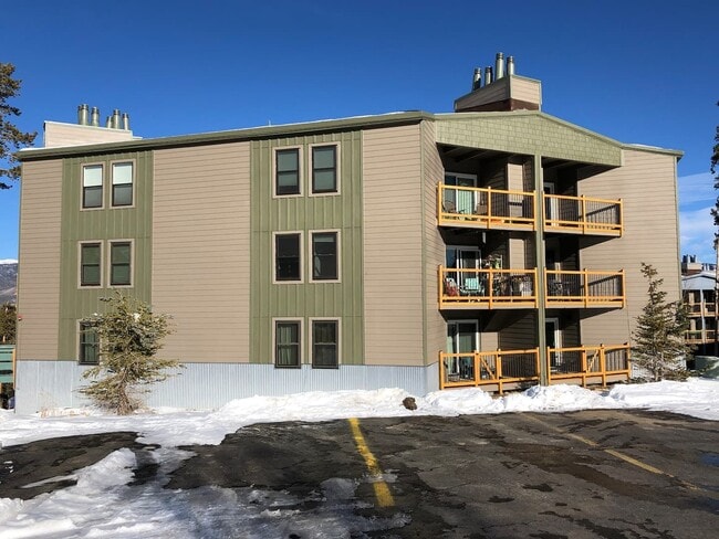 Building Photo - Large 2 BR + Loft in Wildernest (Sleeps li...