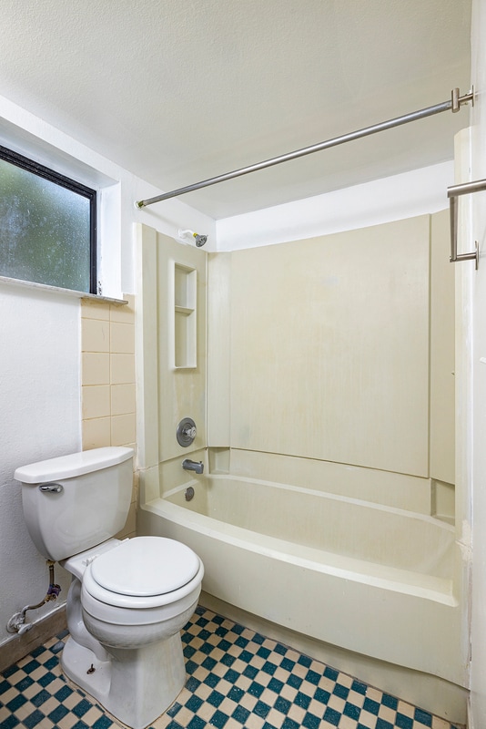 Building Photo - 2166 Bradford St