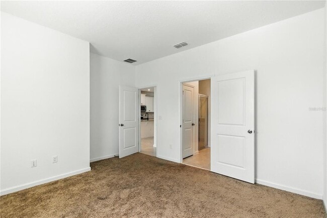 Building Photo - 11750 Sunsail Ave