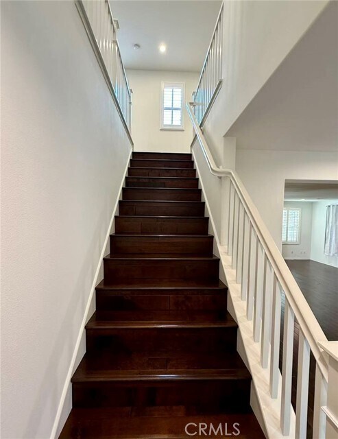 Building Photo - 310 Bronze