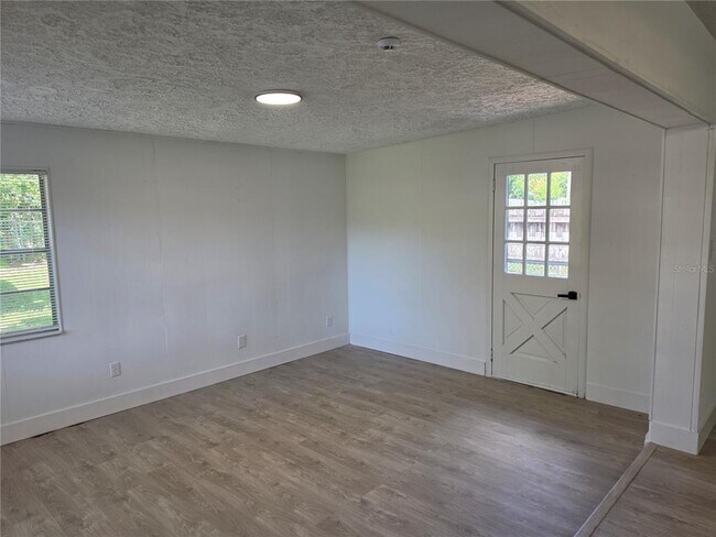 Building Photo - 640 Westward Cir
