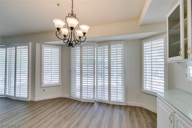 Building Photo - 8825 Fall Green Dr