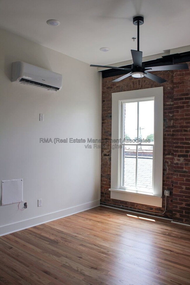 Building Photo - 6 Zebulon Street