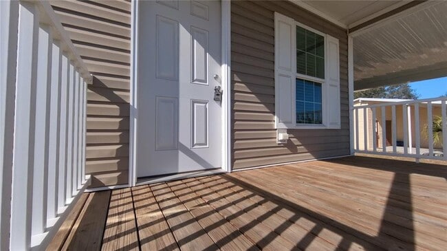 Building Photo - 9722 Scepter Ave