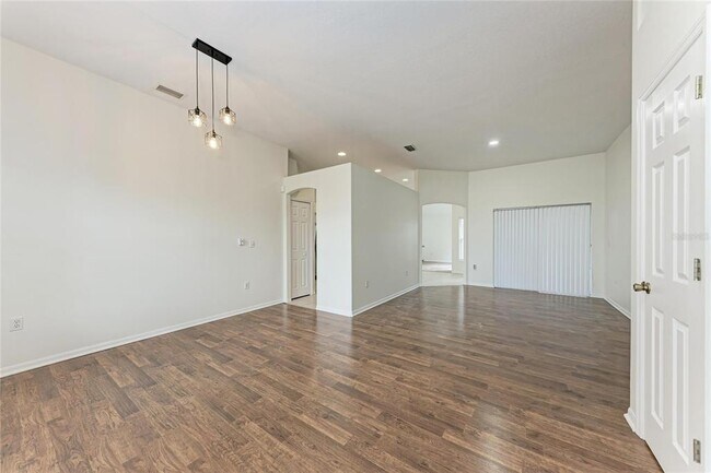 Building Photo - 3219 58th Terrace E