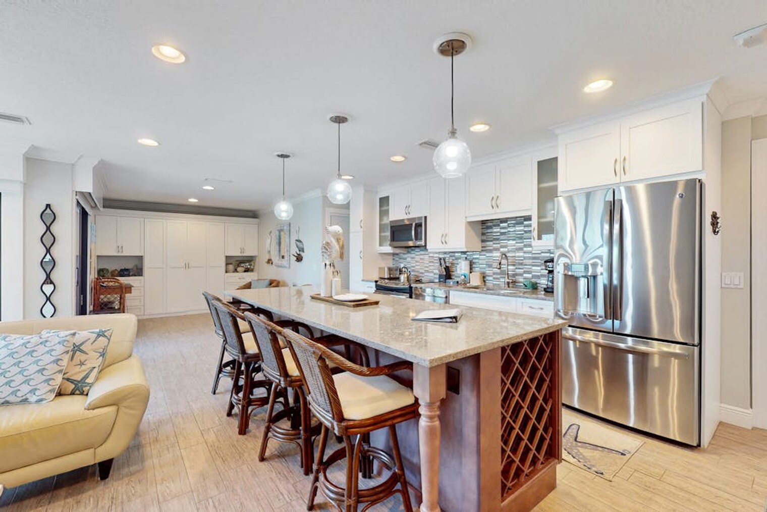 Building Photo - 5806 Gulf Dr