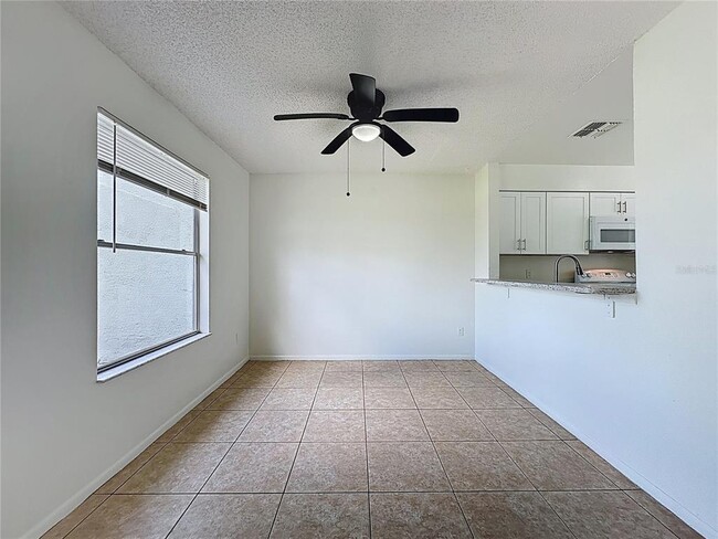 Building Photo - 3135 Hempstead Ave