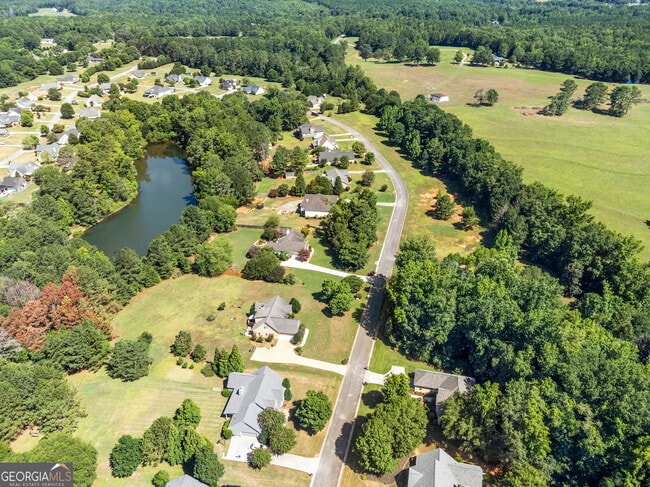 Building Photo - 1141 Whispering Lakes Trail