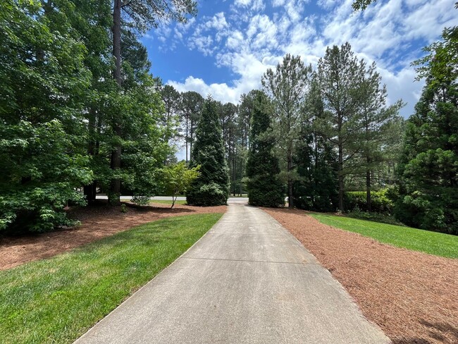 Building Photo - Incredible 4BD, 6.5BA Raleigh Home Near Fa...