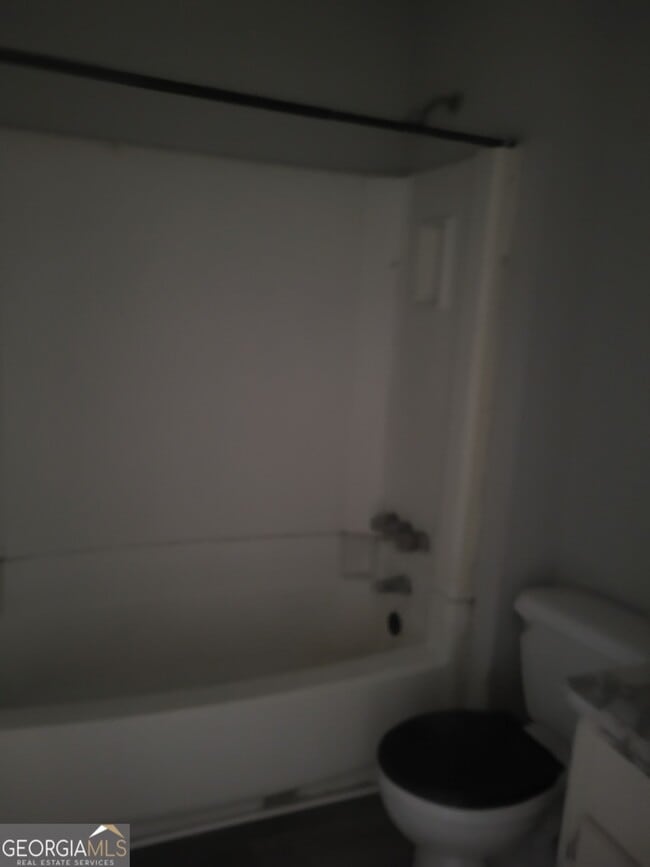 Building Photo - 1293 Monfort Rd