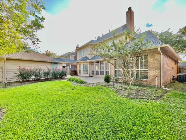 Building Photo - 3823 Elkins Rd