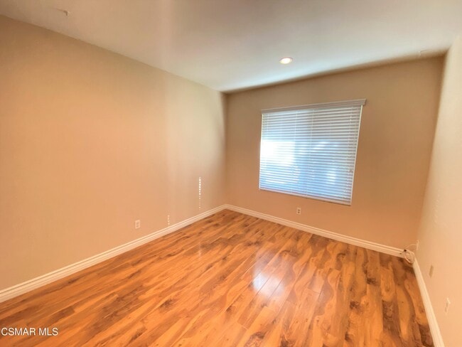 Building Photo - 850 Rim Crest Dr