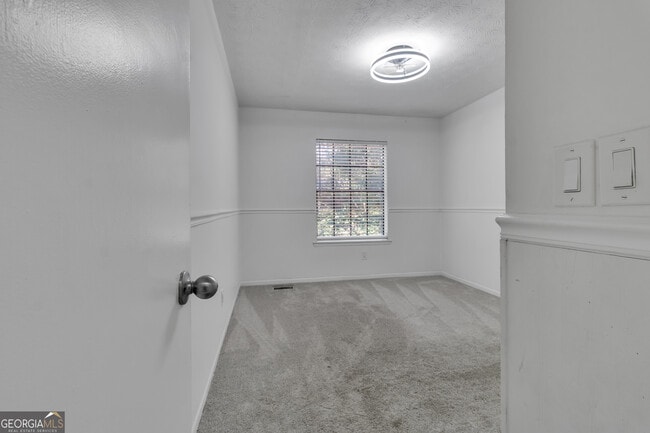 Building Photo - 2835 Mt Tabor Cir