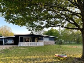 Building Photo - 407 East St