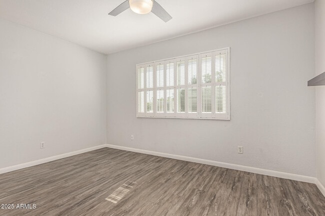 Building Photo - 7714 E Wilshire Dr