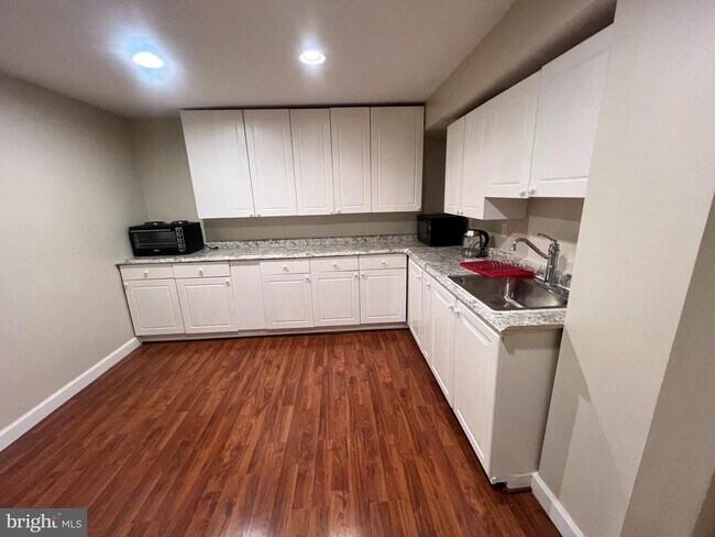 Building Photo - 118 Hunton Dr