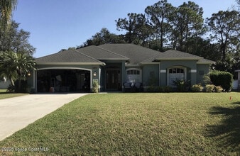 Building Photo - 2702 Hester Ave SE