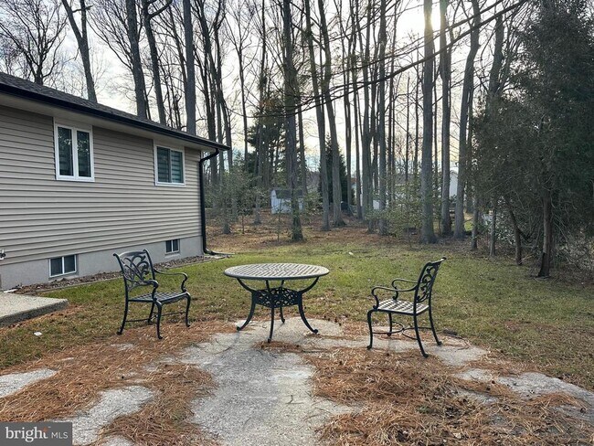 Building Photo - 12 Sanbert Cir