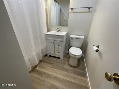 Building Photo - 2139 S La Rosa Dr