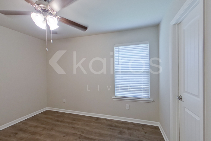 Building Photo - 119 Yardley Ct