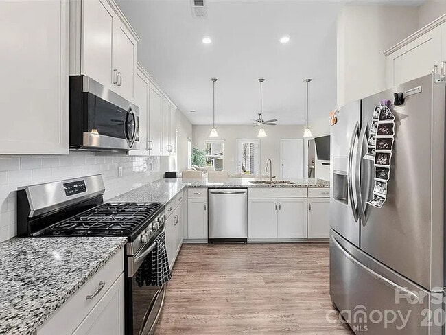 Building Photo - Earn Wealth While Leasing - Like a Homeowner - Lease to Own