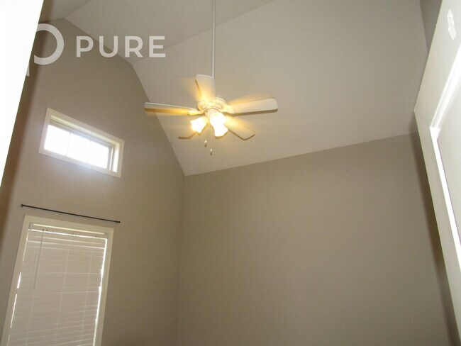 Building Photo - 2021 Hidden Forest Ln
