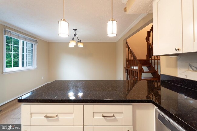 Building Photo - 5514 Whitfield Ct