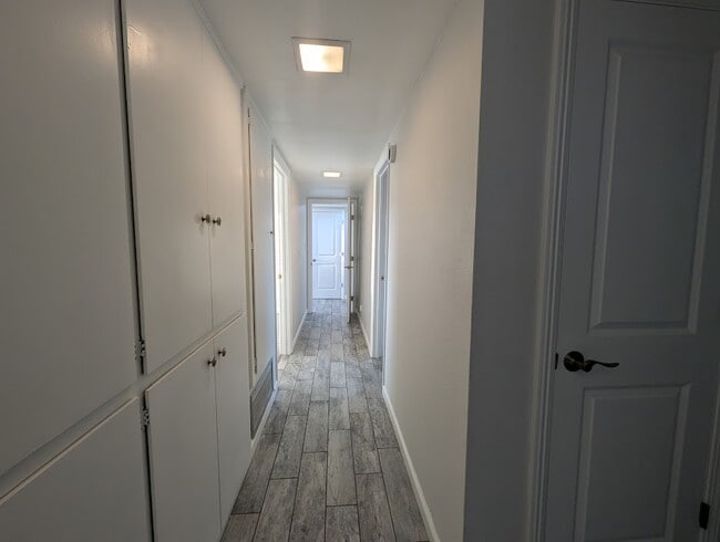 Building Photo - 3334 Fair Oaks Dr