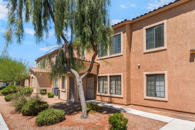 Building Photo - Stylish Condo with Modern Upgrades!