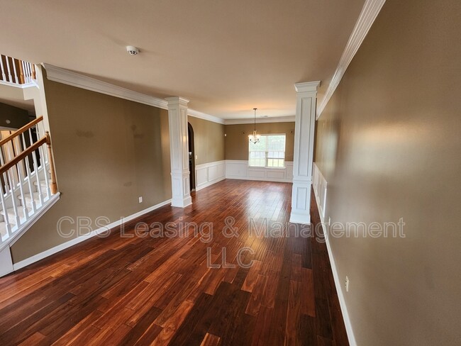 Building Photo - 25 Avery Dr