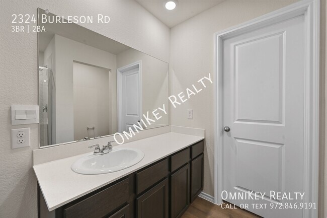 Building Photo - 2324 Burleson Rd