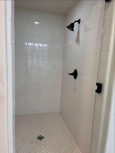 Building Photo - 1112 Championship Rd