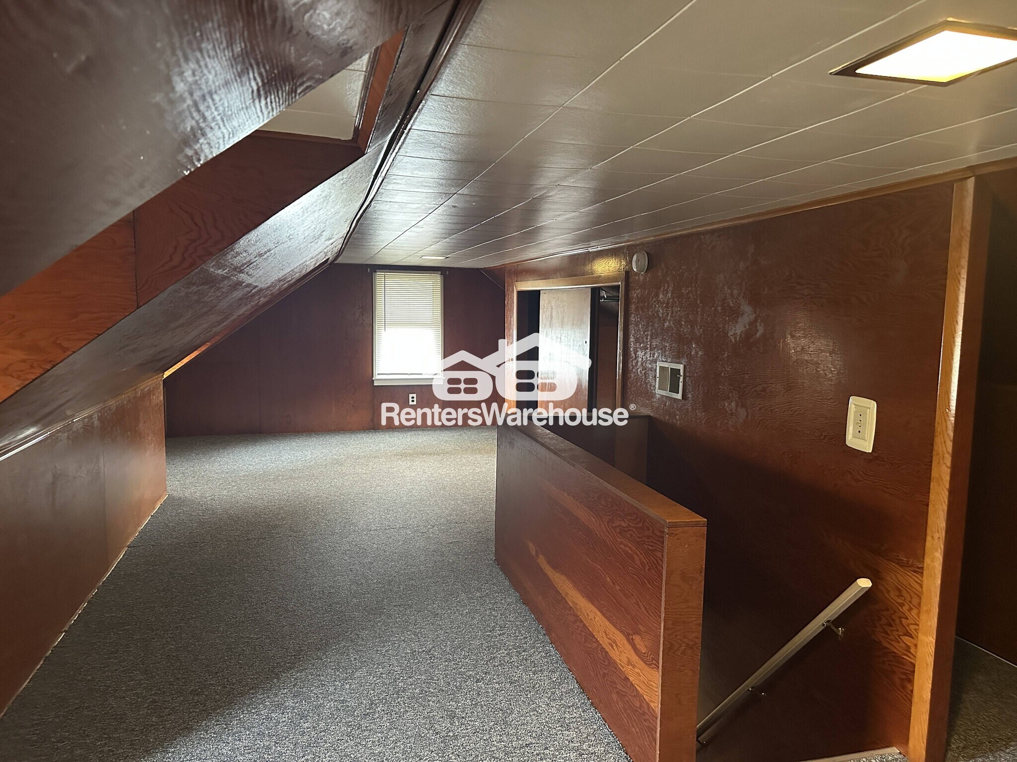 Building Photo - 8226 Longpoint Rd
